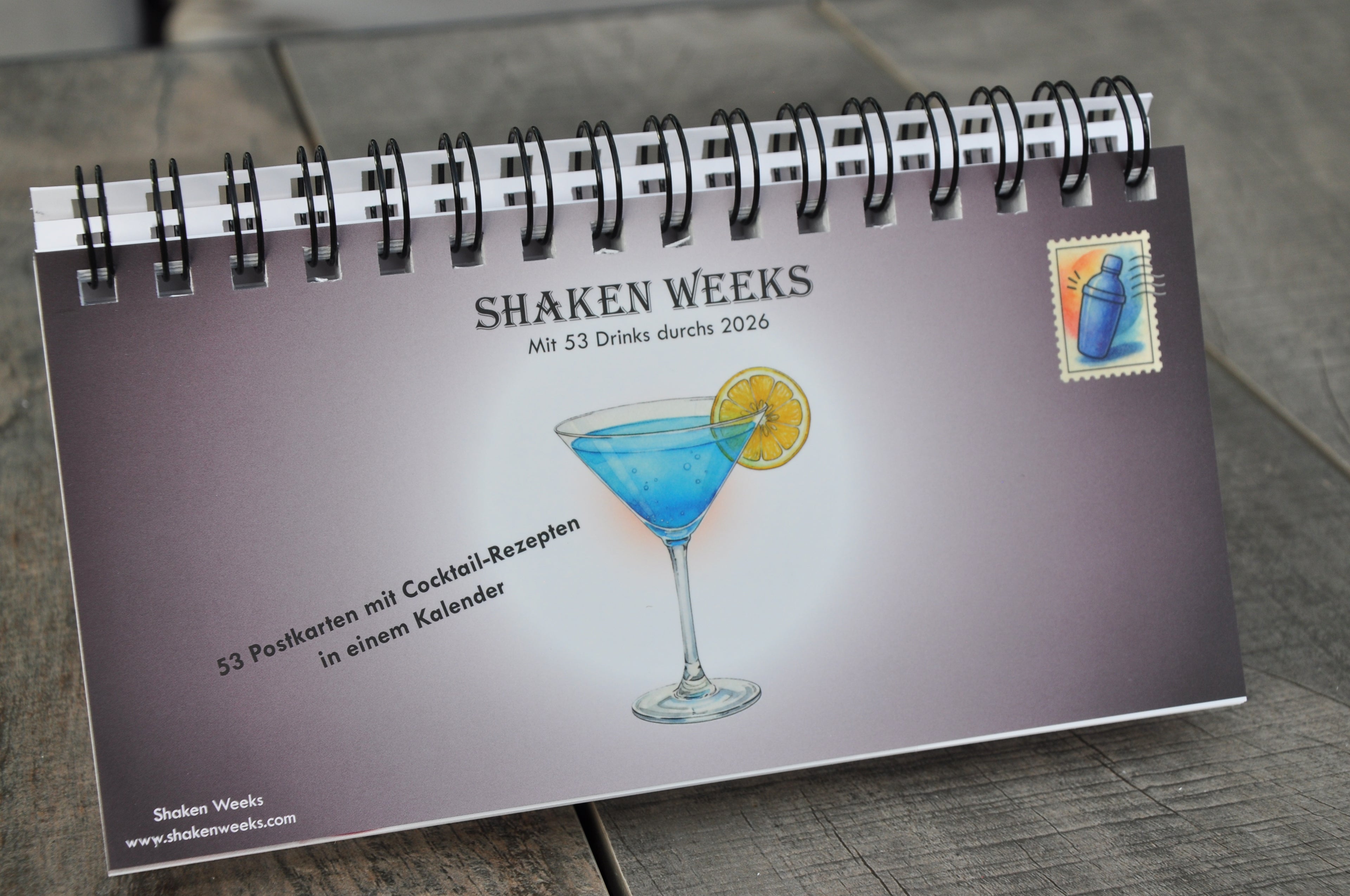 „Shaken Weeks“ – Wochen-Tischkalender mit 53 Rezept-Postkarten